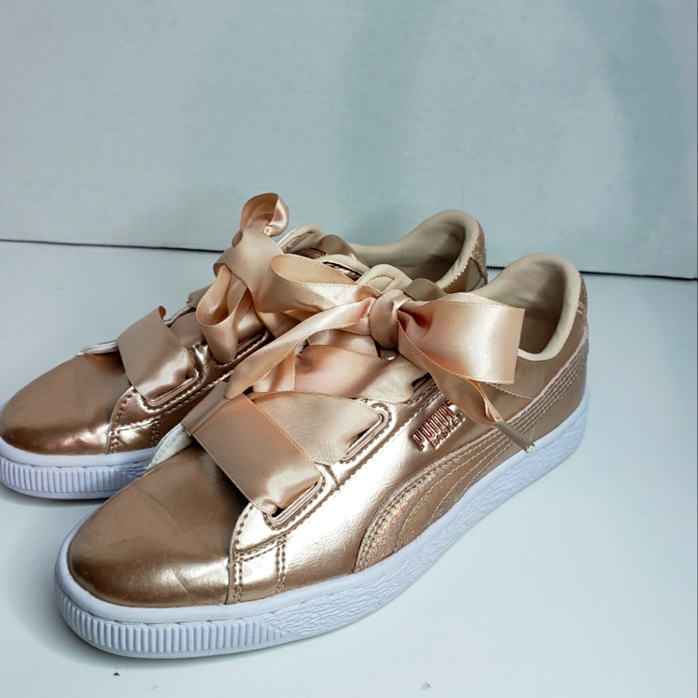 Womens Puma Sneakers,size 5.5